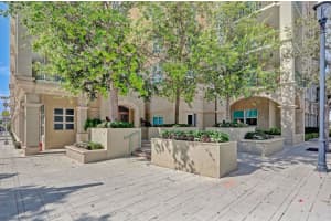 403 S Sapodilla Ave, West Palm Beach, FL 33401, Sold 06/06/22