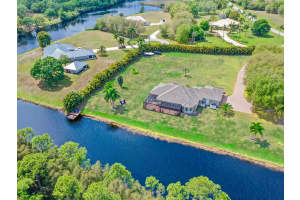 1059 SW Lynwood Ln, Palm City, FL 34990, Sold 05/06/22