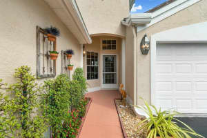 22 S Lakeshore Dr, Hypoluxo, FL 33462, Sold 05/05/22