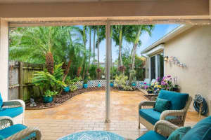 22 S Lakeshore Dr, Hypoluxo, FL 33462, Sold 05/05/22