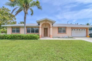 105 Lucina Dr, Hypoluxo, FL 33462, Sold 05/04/22
