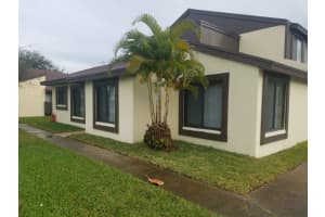 5200 Bosque Ln APT 138, West Palm Beach, FL 33415, Sold 04/20/22