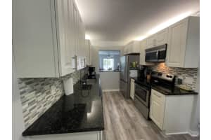 359 Grove Isle Cir, Vero Beach, FL 32962, Sold 05/05/22