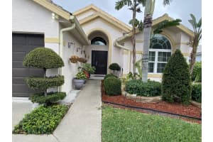 3800 Cypress Lake Dr, Lake Worth, FL 33467, Sold 05/13/22