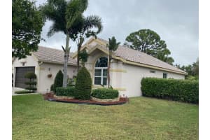 3800 Cypress Lake Dr, Lake Worth, FL 33467, Sold 05/13/22