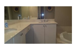 801 S Olive Ave UNIT 915, West Palm Beach, FL 33401, Sold 05/04/22