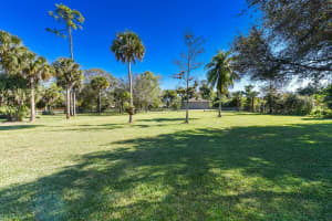 606 W Rambling Dr, Wellington, FL 33414, Sold 04/14/22