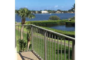 7030 Half Moon Cir APT 314, Hypoluxo, FL 33462, Sold 04/29/22