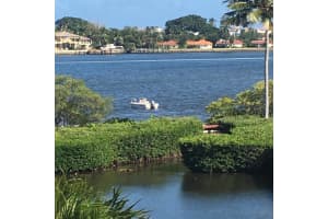 7030 Half Moon Cir APT 314, Hypoluxo, FL 33462, Sold 04/29/22