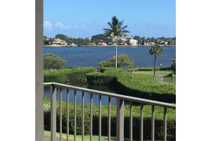 7030 Half Moon Cir APT 314, Hypoluxo, FL 33462, Sold 04/29/22