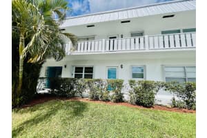 2929 SE Ocean Blvd Apt 102-3, Stuart, FL 34996, Sold 04/18/22