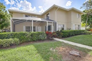 2401 SW Danbury Ln, Palm City, FL 34990, Sold 04/26/22
