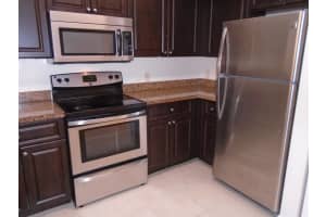 4151 San Marino Blvd APT 107, West Palm Beach, FL 33409, Sold 04/15/22