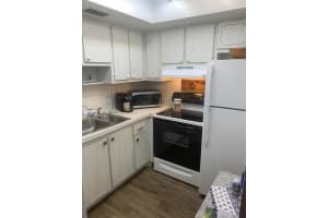 2929 SE Ocean Blvd h 9, Stuart, FL 34996, Sold 05/10/22