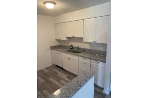 6018 Indrio Rd APT 3, Fort Pierce, FL 34951, Sold 04/25/22