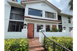 9729 Sills Dr E APT 203, Boynton Beach, FL 33437, Sold 05/05/22