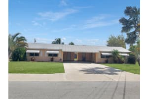 1711 NW Palm Lake Dr, Stuart, FL 34994, Sold 04/19/22