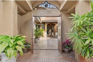 16403 Diamond Head Dr, Weston, FL 33331, Sold 05/16/22