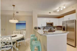 720 S Sapodilla Ave APT 113, West Palm Beach, FL 33401, Sold 04/21/22