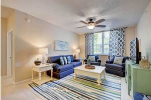 720 S Sapodilla Ave APT 113, West Palm Beach, FL 33401, Sold 04/21/22