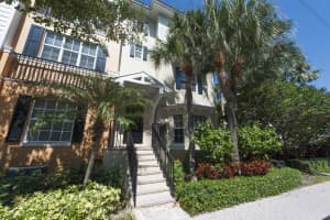 305 E Mallory Cir, Delray Beach, FL 33483, Sold 05/11/22