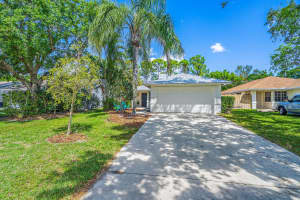1105 Cherokee St, Jupiter, FL 33458, Sold 05/13/22