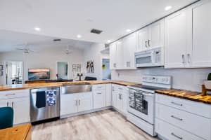 1105 Cherokee St, Jupiter, FL 33458, Sold 05/13/22