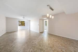 1000 Scotia Dr APT 208, Hypoluxo, FL 33462, Sold 04/27/22