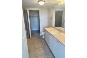 600 S Dixie Hwy APT 844, West Palm Beach, FL 33401, Sold 05/12/22