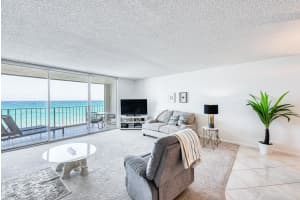4200 S Ocean Blvd APT 202, South Palm Beach, FL 33480, Sold 05/24/22