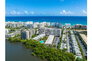 3589 S Ocean Blvd PH 906, South Palm Beach, FL 33480, Sold 05/02/22