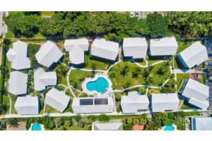 320 S Ocean Blvd, Delray Beach, FL 33483, Sold 04/26/22