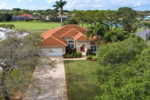 2262 SW Whitemarsh Way, Palm City, FL 34990, Sold 05/27/22