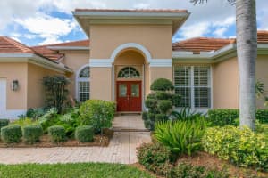 2262 SW Whitemarsh Way, Palm City, FL 34990, Sold 05/27/22