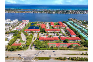 Hypoluxo, FL 33462, Sold 05/26/22