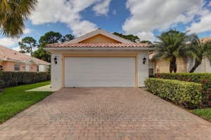 1011 SW Tamarrow Pl, Stuart, FL 34997, Sold 05/16/22