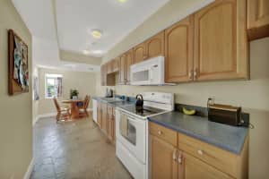 408 S Ocean Dr APT C, Fort Pierce, FL 34949, Sold 05/20/22