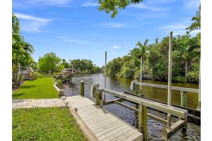 112 SE Paradise Pl, Stuart, FL 34997, Sold 05/05/22