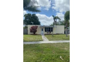 3868 Nowata Rd, Lake Worth, FL 33462, Sold 05/06/22