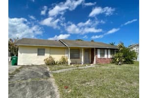 2902 Anderson Dr, Fort Pierce, FL 34946, Sold 04/11/22