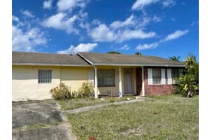 2902 Anderson Dr, Fort Pierce, FL 34946, Sold 04/11/22