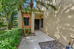 726 St Albans Dr, Boca Raton, FL 33486, Sold 05/02/22