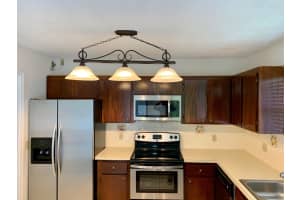 5924 Longbow Ln APT 7, West Palm Beach, FL 33415, Sold 05/17/22