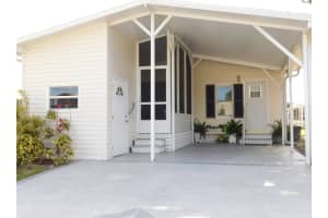 243 Mangrove Bay Pl, Fort Pierce, FL 34982, Sold 06/17/22