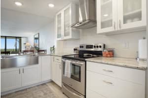 10000 S Ocean Dr APT 202, Jensen Beach, FL 34957, Sold 05/11/22