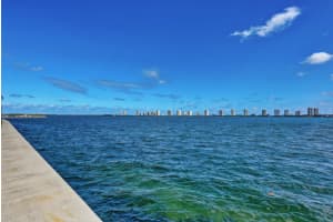 801 Lake Shore Dr APT 814, West Palm Beach, FL 33403, Sold 05/26/22