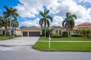 10100 Freesian Way, Lake Worth, FL 33449, Sold 04/25/22