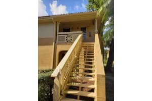 4839 Via Palm Lakes APT 1112, West Palm Beach, FL 33417, Sold 04/29/22