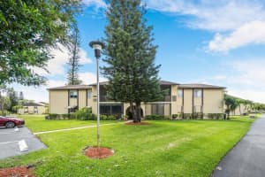 341 Pine Ridge Cir a 1, Greenacres, FL 33463, Sold 05/16/22