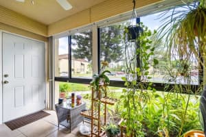 341 Pine Ridge Cir a 1, Greenacres, FL 33463, Sold 05/16/22